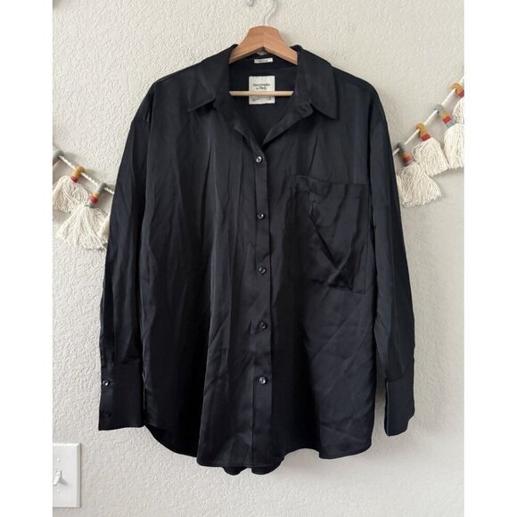 Abercrombie & Fitch Oversized Silky Satin Button Up Top Minimalist Chic Office M - Picture 1 of 8